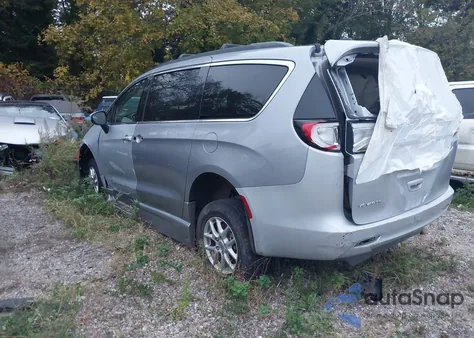 2022 Chrysler Voyager Lx из США, поврежденный, VIN 2C4RC1CG6NR226232